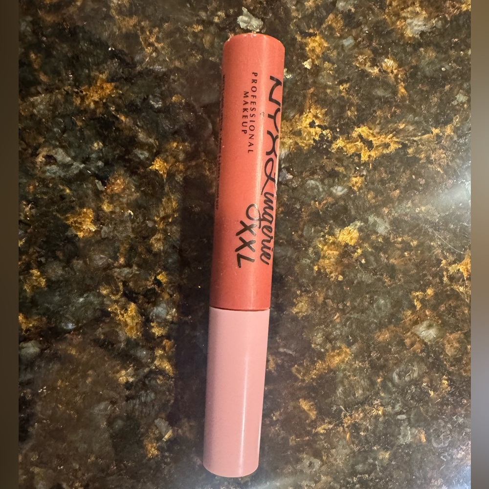 NYX Professional Makeup Lip Lingerie XXL Long-Lasting Matte Liquid Lipstick